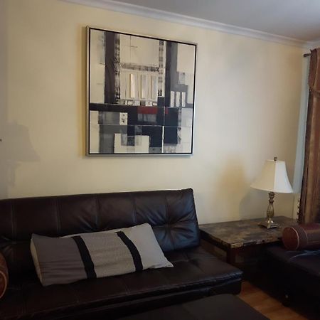 Three Bedroom Holiday Apartment Longueuil Εξωτερικό φωτογραφία