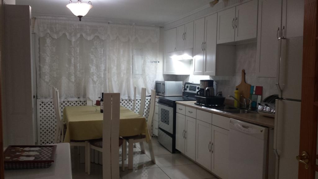 Three Bedroom Holiday Apartment Longueuil Εξωτερικό φωτογραφία