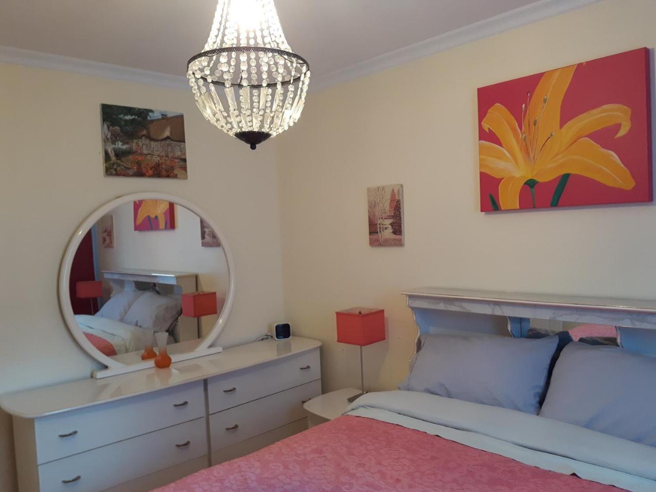 Three Bedroom Holiday Apartment Longueuil Εξωτερικό φωτογραφία
