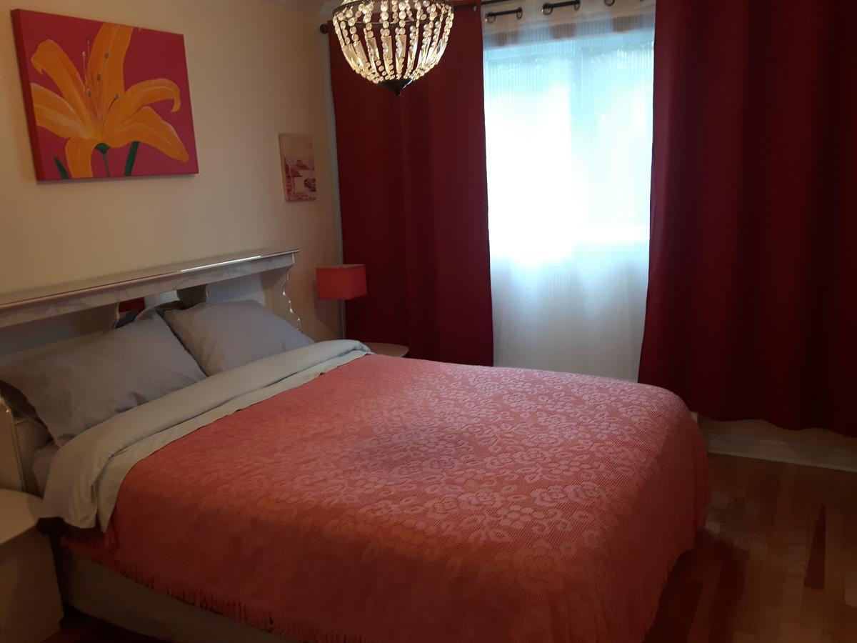 Three Bedroom Holiday Apartment Longueuil Εξωτερικό φωτογραφία