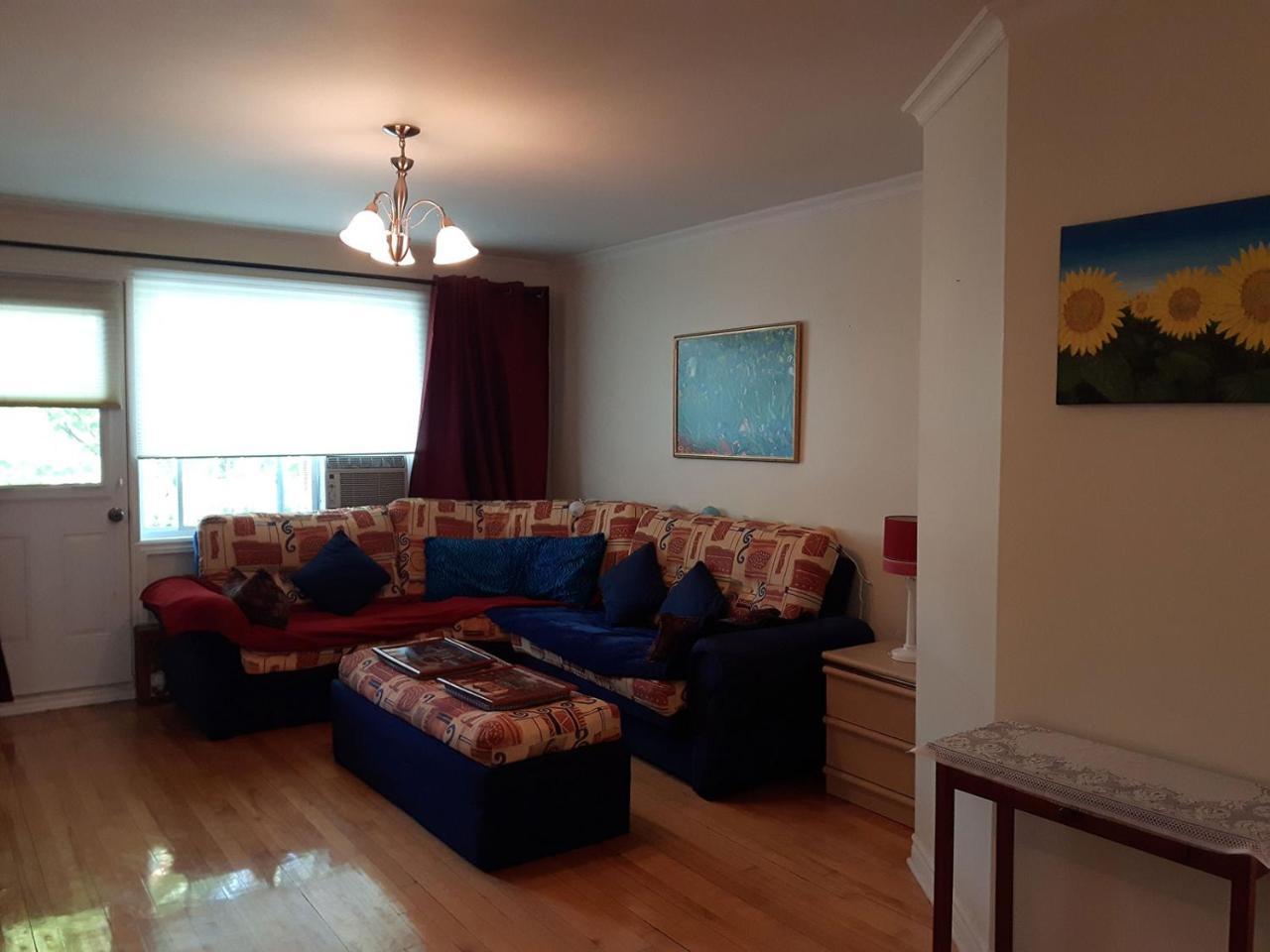 Three Bedroom Holiday Apartment Longueuil Εξωτερικό φωτογραφία